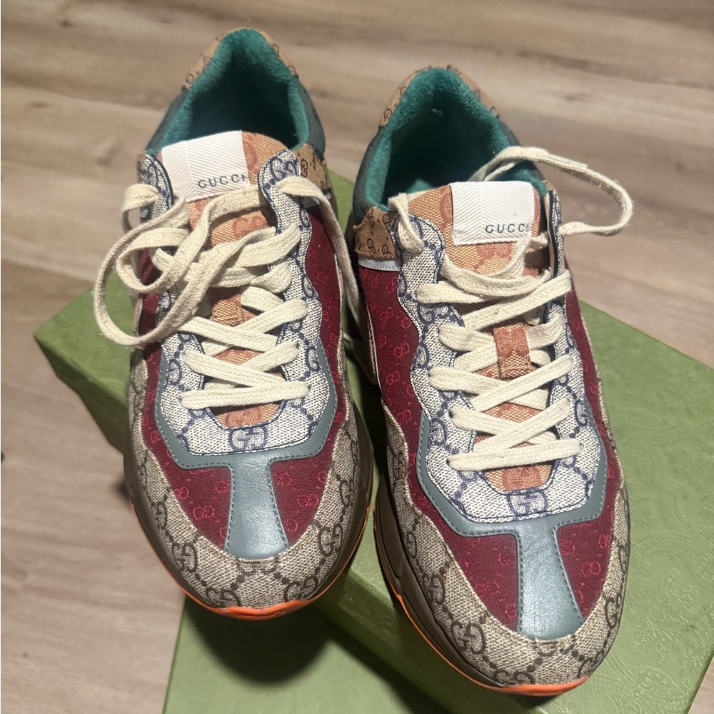 Gucci Burgundy and Beige Patterned Sneakers